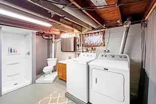 510 W Dewey St, Freeport, IL 61032 - Photo 28