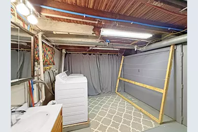 510 W Dewey Street, Freeport, IL 61032 - Photo 24