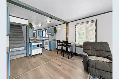 510 W Dewey Street, Freeport, IL 61032 - Photo 18