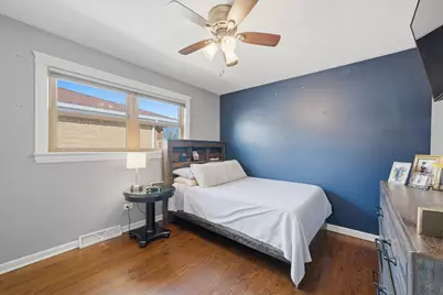 11648 S Avenue J, Chicago, IL 60617 - Photo 24