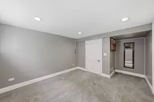 11648 S Ave J, Chicago, IL 60617 - Photo 26