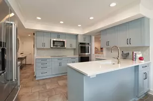 890 Mountain Dr, Deerfield, IL 60015 - Photo 6