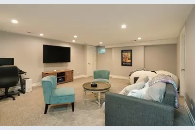 890 Mountain Drive, Deerfield, IL 60015 - Photo 20