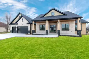 18843 S Chestnut Dr, Shorewood, IL 60404 - Photo 1