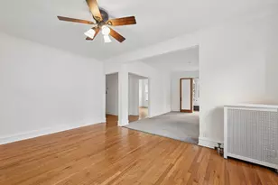 5470 S Woodlawn Ave, Chicago, IL 60615 - Photo 12