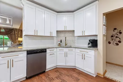 10936 Jodan Drive, Oak Lawn, IL 60453 - Photo 4