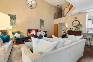 10936 Jodan Dr, Oak Lawn, IL 60453 - Photo 12