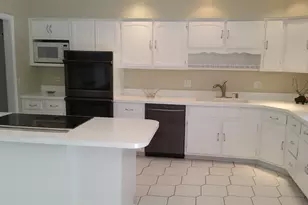 [Address not provided], Wheaton, IL 60187 - Photo 12