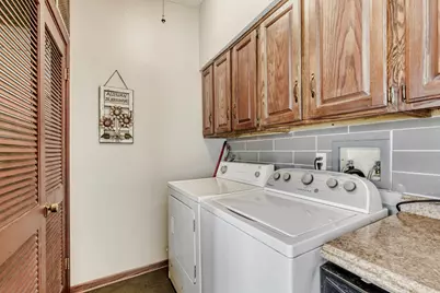 [Address not provided], Evergreen Park, IL 60805 - Photo 18