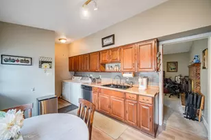 [Address not provided], Evergreen Park, IL 60805 - Photo 12