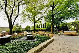 3600 N Lake Shore Dr, Chicago, IL 60613 - Photo 16