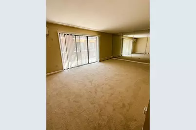 9520 Mayfield Avenue #212, Oak Lawn, IL 60453 - Photo 4