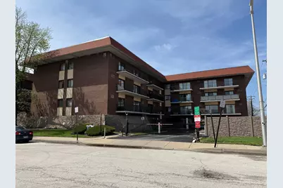 9520 Mayfield Avenue #212, Oak Lawn, IL 60453 - Photo 2
