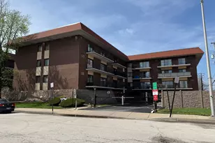 9520 Mayfield Ave, Oak Lawn, IL 60453 - Photo 2