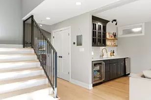 334 E Huntington Ln, Elmhurst, IL 60126 - Photo 12