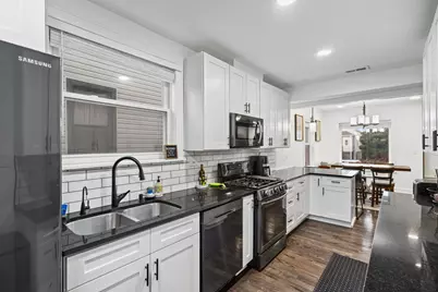 5226 W Eddy Street, Chicago, IL 60641 - Photo 16