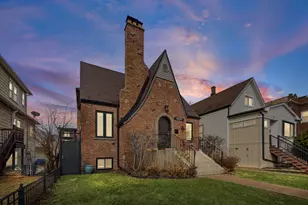 5226 W Eddy St, Chicago, IL 60641 - Photo 54