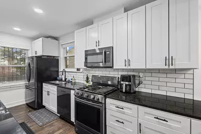 5226 W Eddy Street, Chicago, IL 60641 - Photo 14