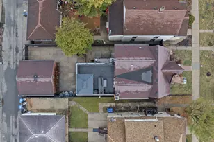 5226 W Eddy St, Chicago, IL 60641 - Photo 4