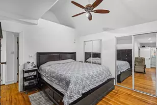 5226 W Eddy St, Chicago, IL 60641 - Photo 20