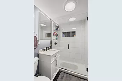 5226 W Eddy Street, Chicago, IL 60641 - Photo 26