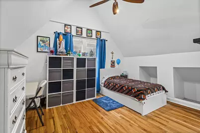 5226 W Eddy Street, Chicago, IL 60641 - Photo 24