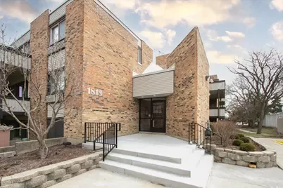 1813 Hemlock Place #109, Schaumburg, IL 60173 - Photo 1