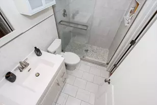 1813 Hemlock Pl, Schaumburg, IL 60173 - Photo 12