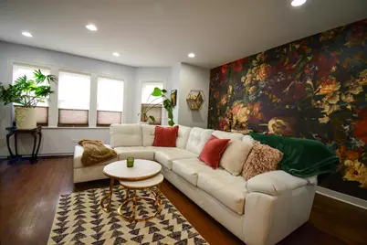 4947 W Parker Avenue, Chicago, IL 60639 - Photo 2