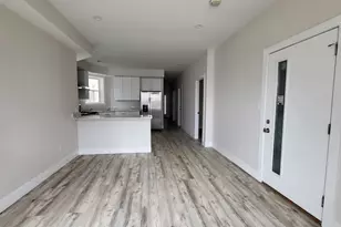 2904 W Nelson St, Chicago, IL 60618 - Photo 8