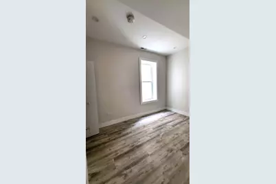 2904 W Nelson Street #2, Chicago, IL 60618 - Photo 12