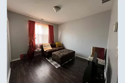 8349 S Colfax Avenue, Chicago, IL 60617 - Photo 10