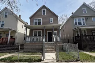 8349 S Colfax Ave, Chicago, IL 60617 - Photo 2