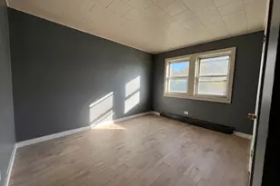 5305 S 72nd Ct, Summit, IL 60501 - Photo 6