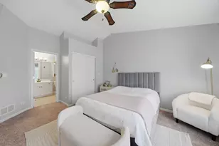 616 S Rosehall Ln, Round Lake, IL 60073 - Photo 14