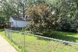 222 W Park St, Harrisburg, IL 62946 - Photo 6