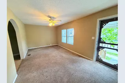 222 W Park Street, Harrisburg, IL 62946 - Photo 8
