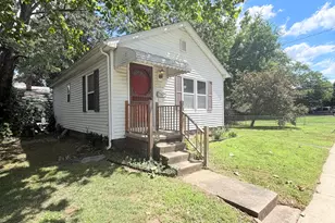 222 W Park St, Harrisburg, IL 62946 - Photo 2