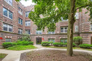 28 S 6th Ave, La Grange, IL 60525 - Photo 1