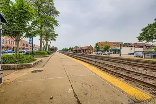 28 S 6th Ave, La Grange, IL 60525 - Photo 18