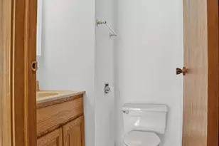 5143 N East River Rd, Chicago, IL 60656 - Photo 22