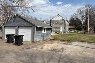 1444 43rd St, Rock Island, IL 61201 - Photo 4