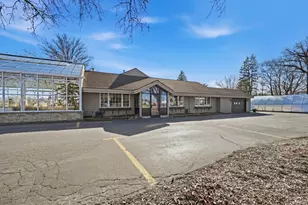 1126 E State St, Sycamore, IL 60178 - Photo 1