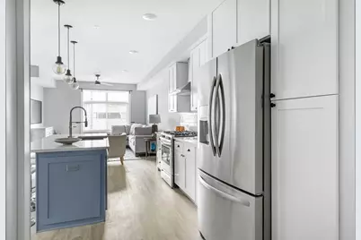 504 Lyman Avenue #102, Oak Park, IL 60304 - Photo 4