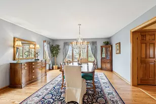 54 Gentry Dr, Hawthorn Woods, IL 60047 - Photo 8