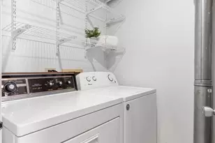 565 Dean Dr, South Elgin, IL 60177 - Photo 22