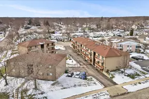 565 Dean Dr, South Elgin, IL 60177 - Photo 28