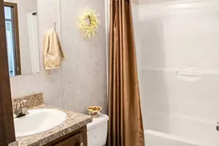 83 St George Dr, Bourbonnais, IL 60914 - Photo 4