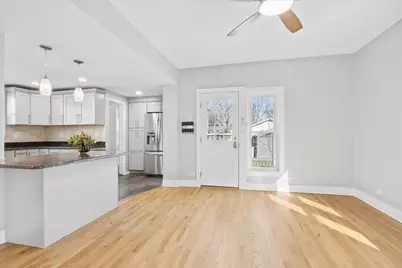 542 N Ridgeland Avenue, Oak Park, IL 60302 - Photo 8