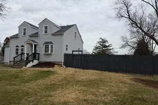 423 S Center St, Bensenville, IL 60106 - Photo 28